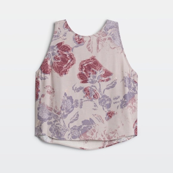 Aritzia Tops - Aritzia/Wilfred Octave Cropped Floral Tank Top - S